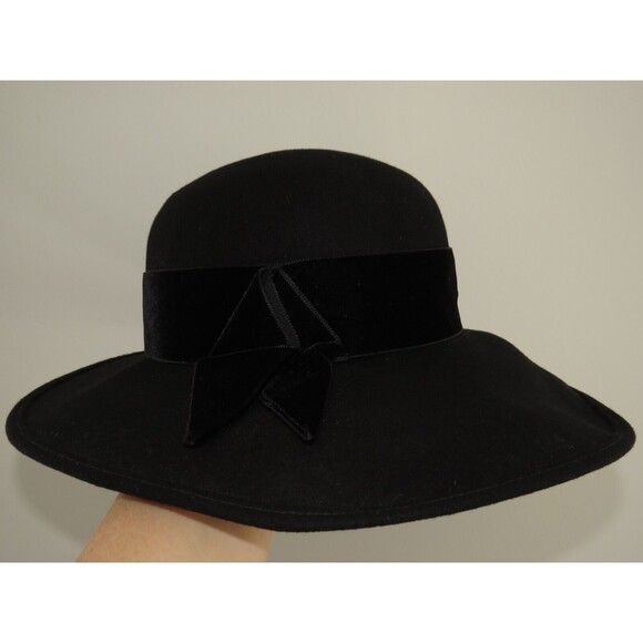 Vintage Next Originals Women\'s Wide Brim Velvet Bow Wool Hat Made In U.K.